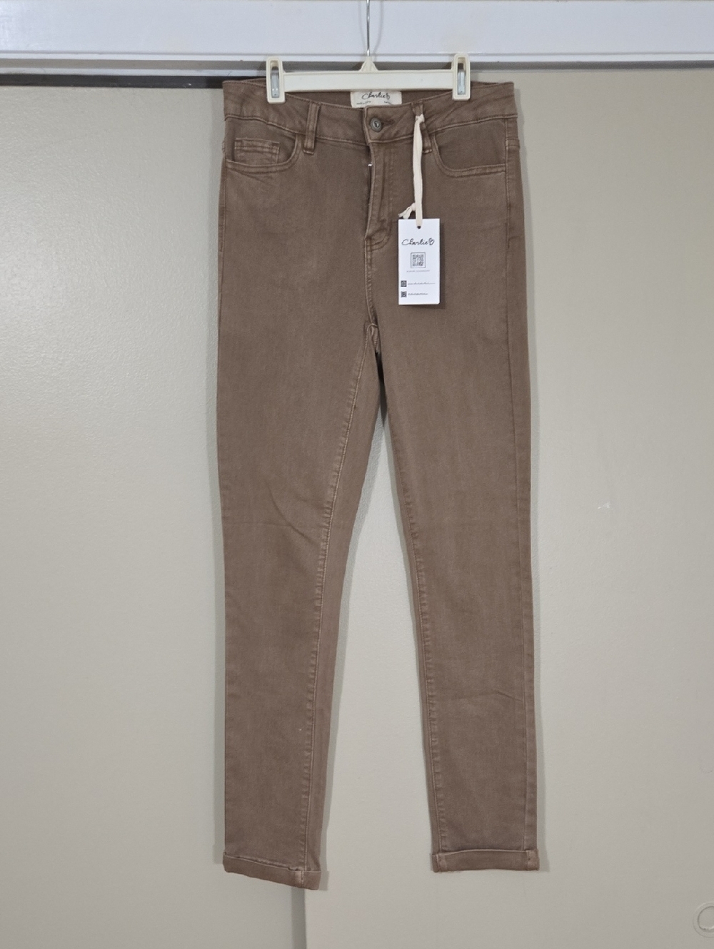 Charlie B Skinny Jeans in Taupe Brown Size 4 NWT